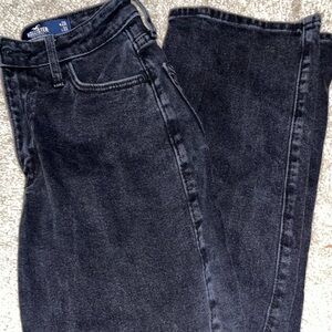 Hollister Ultra High Rise Dad Jean size 00 black vintage stretch Reg 23 Waist